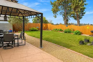 2155 NW 22nd St, Redmond, OR 97756 - Photo 26