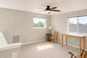 2155 NW 22nd St, Redmond, OR 97756 - Photo 16