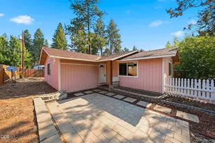 1454 NW Fresno Ave, Bend, OR 97703 - Photo 2