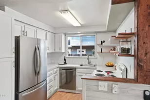 1454 NW Fresno Ave, Bend, OR 97703 - Photo 8