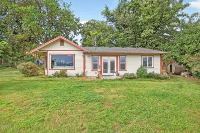 6577 Adams Road, Talent, OR 97540 - Photo 10