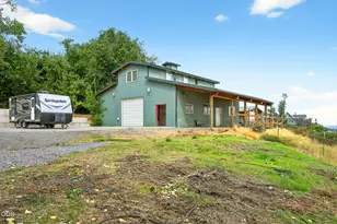 6577 Adams Rd, Talent, OR 97540 - Photo 86