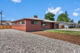 285 SW Claypool St, Prineville, OR 97754 - Photo 2