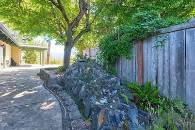 500 NW Woodson Drive, Grants Pass, OR 97526 - Photo 40