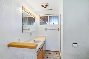 500 NW Woodson Dr, Grants Pass, OR 97526 - Photo 22