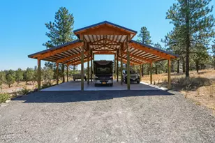 67422 Trout Ln, Bend, OR 97703 - Photo 52