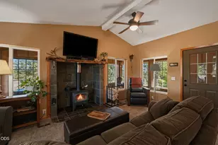 67422 Trout Ln, Bend, OR 97703 - Photo 14