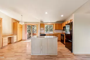63552 Boyd Acres Rd, Bend, OR 97701 - Photo 8
