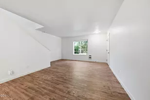 1290 NW Knoxville Blvd, Bend, OR 97703 - Photo 10