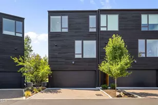 55 SW Wall St, Bend, OR 97702 - Photo 30