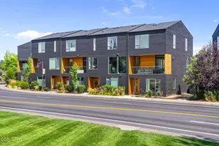 55 SW Wall St, Bend, OR 97702 - Photo 28