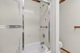 111 Sherwood Ln, Grants Pass, OR 97527 - Photo 26