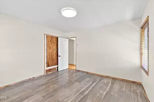 438 NE Flint St, Grants Pass, OR 97526 - Photo 18