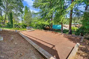 424 Courtney St, Ashland, OR 97520 - Photo 34