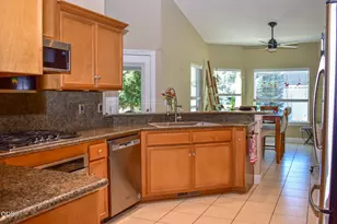 94 Skyhawk Dr, Eagle Point, OR 97524 - Photo 6