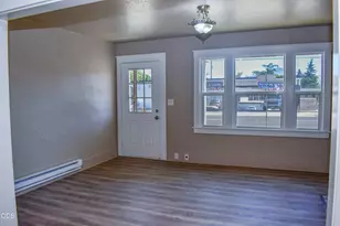 515 N Riverside Ave, Medford, OR 97501 - Photo 14