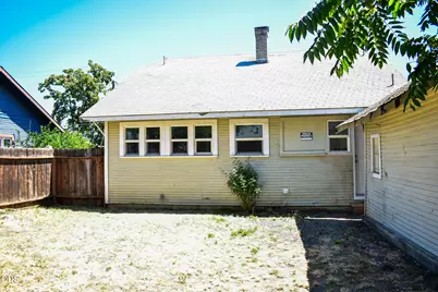 515 N Riverside Avenue, Medford, OR 97501 - Photo 6