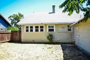 515 N Riverside Ave, Medford, OR 97501 - Photo 6