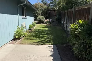 1522 NE Locksley Dr, Bend, OR 97701 - Photo 26
