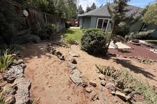 1522 NE Locksley Dr, Bend, OR 97701 - Photo 38