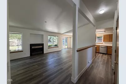 1522 NE Locksley Drive, Bend, OR 97701 - Photo 6