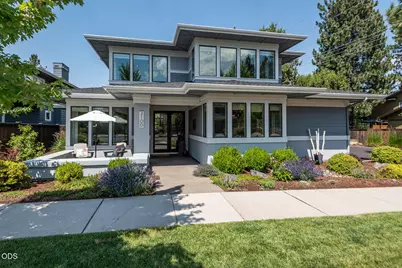 2100 NW Newport Hills Drive, Bend, OR 97703 - Photo 40