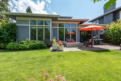 2100 NW Newport Hills Drive, Bend, OR 97703 - Photo 32
