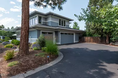 2100 NW Newport Hills Drive, Bend, OR 97703 - Photo 38