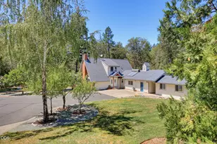3806 Jumpoff Joe Creek Rd, Grants Pass, OR 97526 - Photo 12