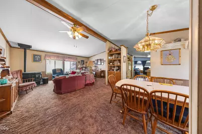 21010 Yeoman Road, Bend, OR 97701 - Photo 10