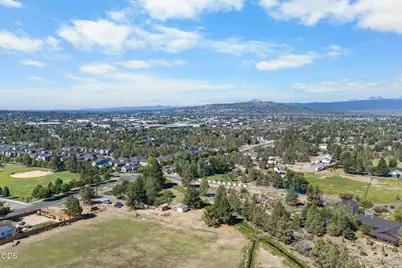 21010 Yeoman Road, Bend, OR 97701 - Photo 28