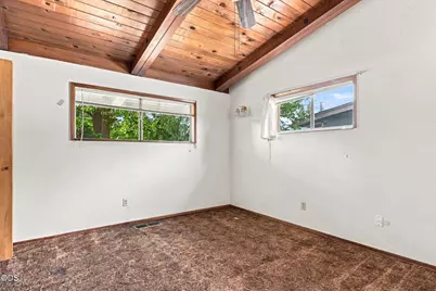 452 W Pine Street, Central Point, OR 97502 - Photo 16