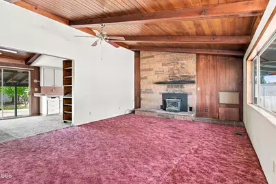 452 W Pine Street, Central Point, OR 97502 - Photo 4