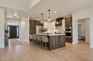 491 Autumn Hls Dr, Medford, OR 97504 - Photo 12