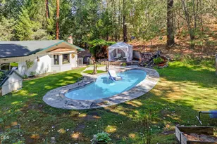 4184 E Evans Creek Rd, Rogue River, OR 97537 - Photo 6