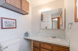 410 SE 10th St, Madras, OR 97741 - Photo 12