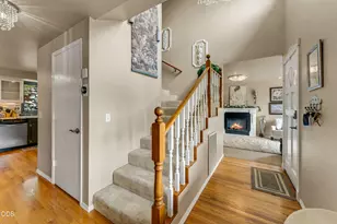 1628 NE Terrace Dr, Grants Pass, OR 97526 - Photo 4
