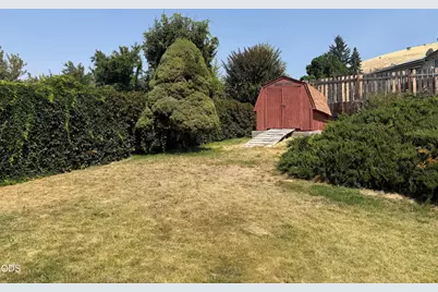 7825 Donegal Avenue, Klamath Falls, OR 97603 - Photo 36