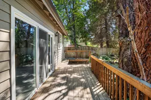 1083 SE Shadowood Dr, Bend, OR 97702 - Photo 30