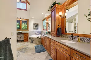 5311 Averill Dr, Grants Pass, OR 97526 - Photo 46