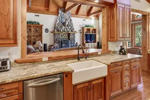 5311 Averill Dr, Grants Pass, OR 97526 - Photo 24