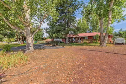 1151 Pine Grove Road, Klamath Falls, OR 97603 - Photo 12