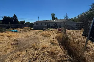 7632 Gladstone Ave, White City, OR 97503 - Photo 4