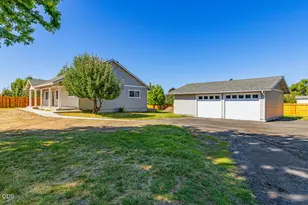 1948 Madison St, Klamath Falls, OR 97603 - Photo 34
