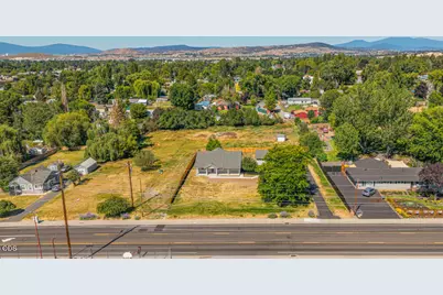 1948 Madison Street, Klamath Falls, OR 97603 - Photo 42