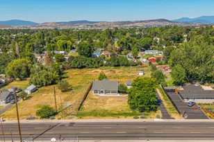 1948 Madison St, Klamath Falls, OR 97603 - Photo 42