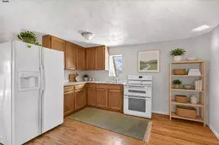 400 Morton Way, Jacksonville, OR 97530 - Photo 26