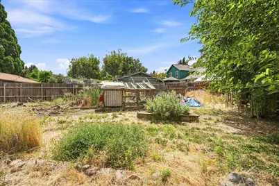 2372 Happy Valley Drive, Medford, OR 97501 - Photo 30