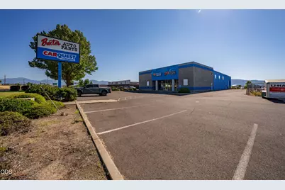 3755 Crater Lake Highway, Medford, OR 97504 - Photo 4