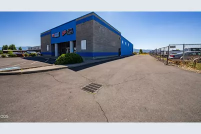 3755 Crater Lake Highway, Medford, OR 97504 - Photo 6